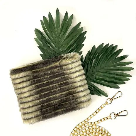 Striped Faux Fur Clutch – KNSMN